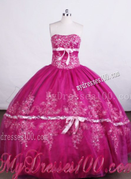 Two Tiers Sweet 16 Dresses Decorated with Bowknots and Beaded Appliques